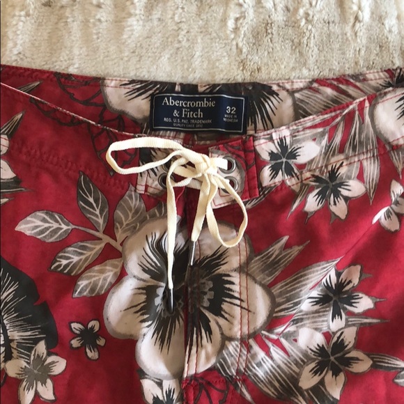 Abercrombie and Fitch Men’s Swim Trunks, Size 32 - Picture 2 of 7